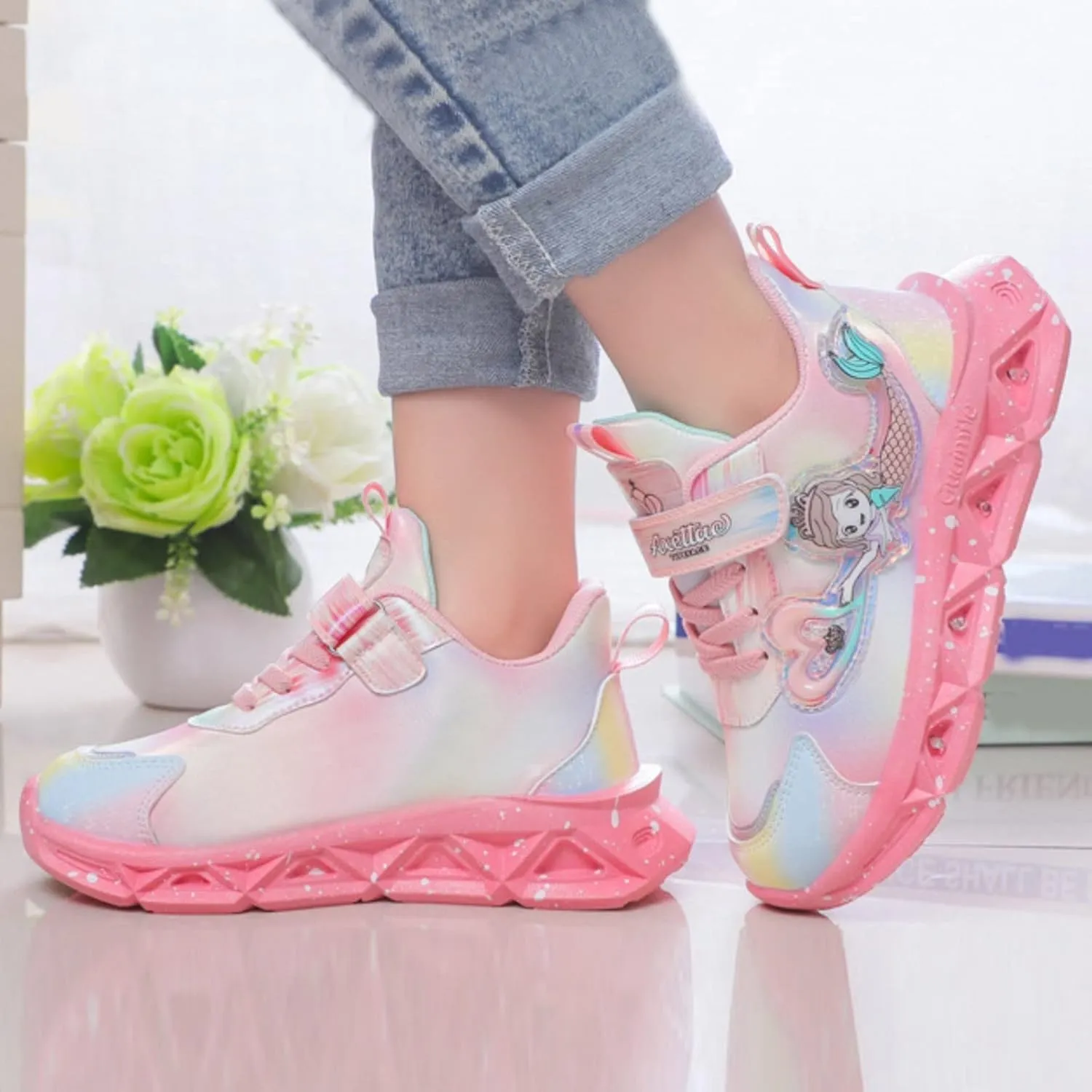 Cartoon Pink Light up Sneakers for Kids Girls Strap Non Slip Running Sport Shoes Outdoor Breathable Sneakers