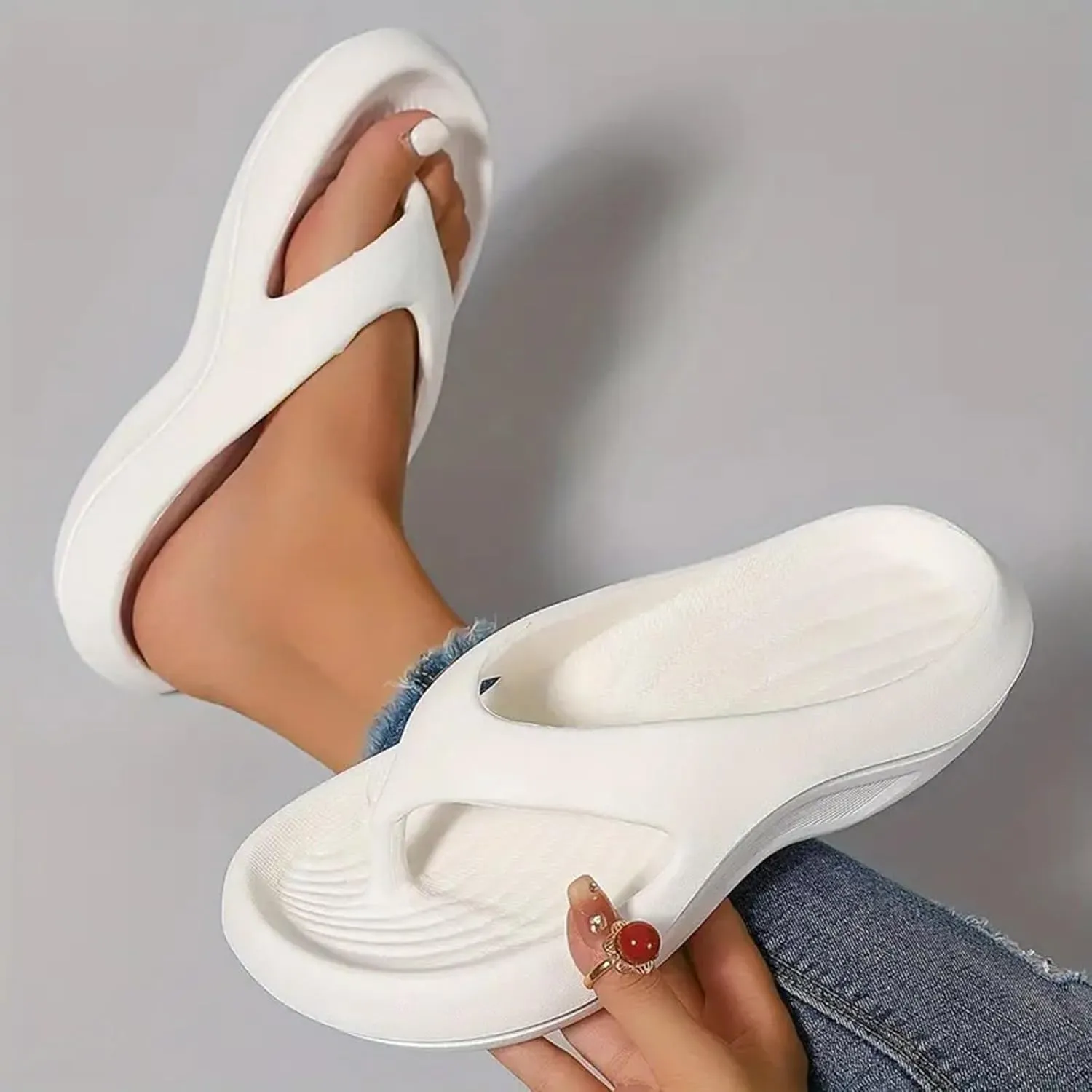 Casual Walking Wedges Flip Flops For Women With Arch Support Yoga Mat Comfortable Summer Beach Walking Thong Cushion