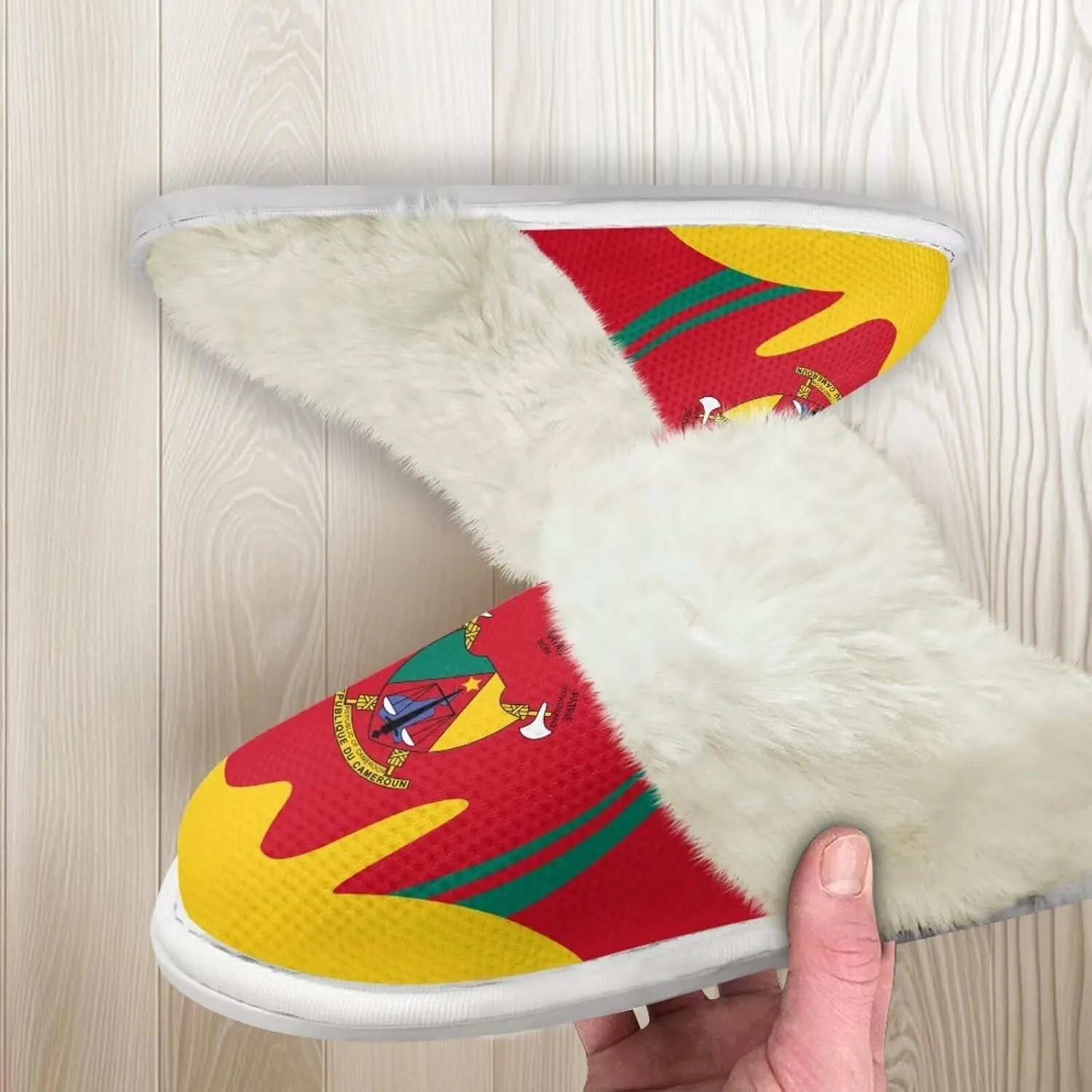 Flag Print Fuzzy Slippers Women Lightweight Anti Slip Fluffy Slippers with Arch Support