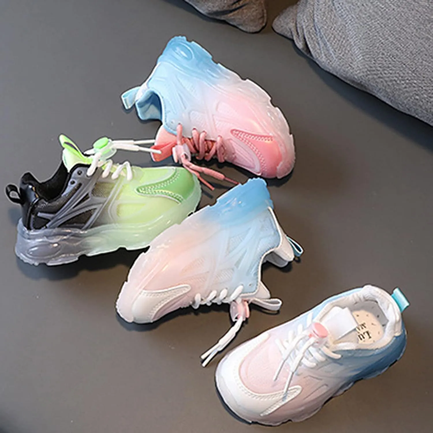 Kids Light Up Shoes Toddler Boys LED Luminous Running Trainers 𝙲artoon Mesh Breathable Sports Walking Sneaker