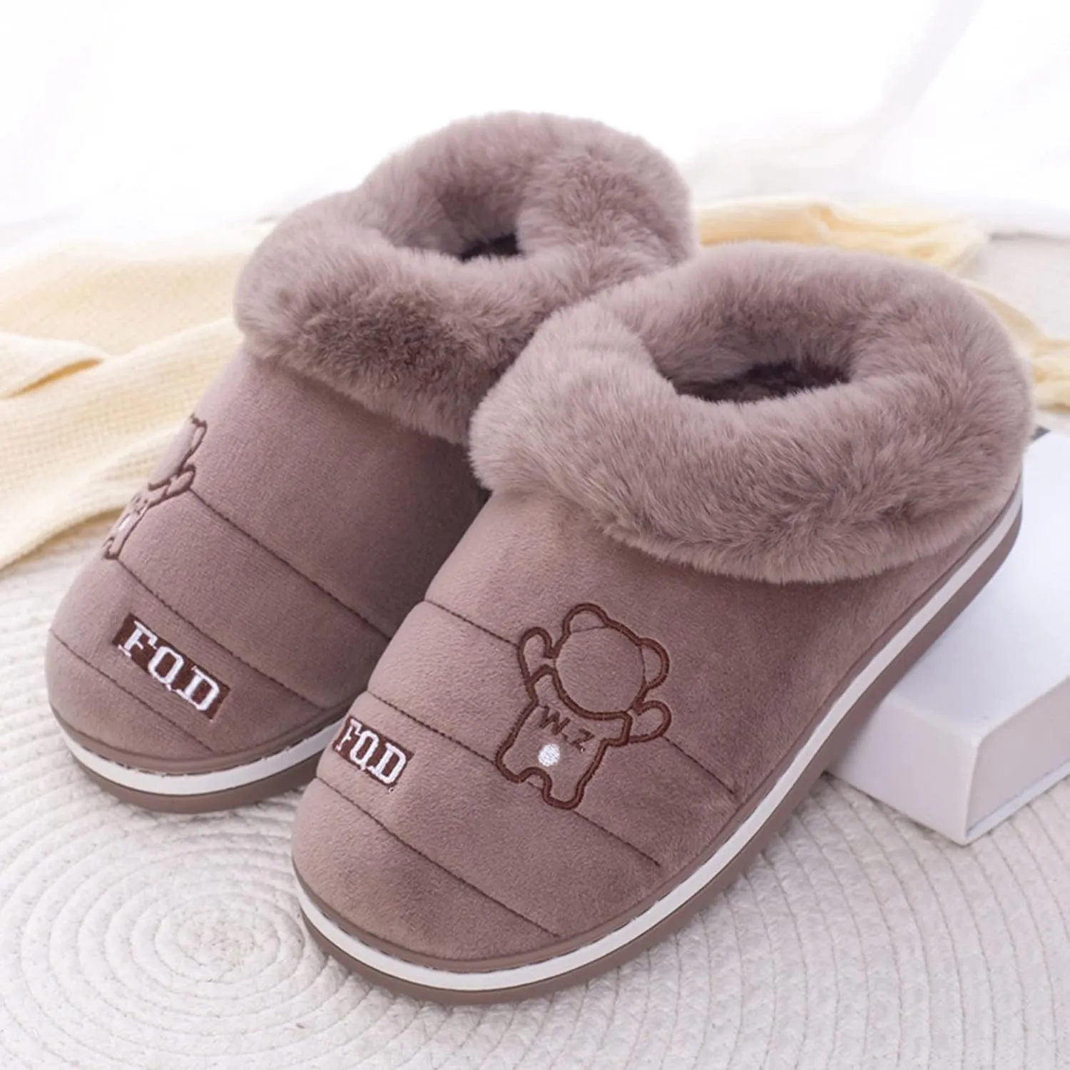 Roorsily Men's Plush Slippers Fleece Lined Boot Slippers Comfort Non Slip Slippers Full Covered Flat Soled Slippers