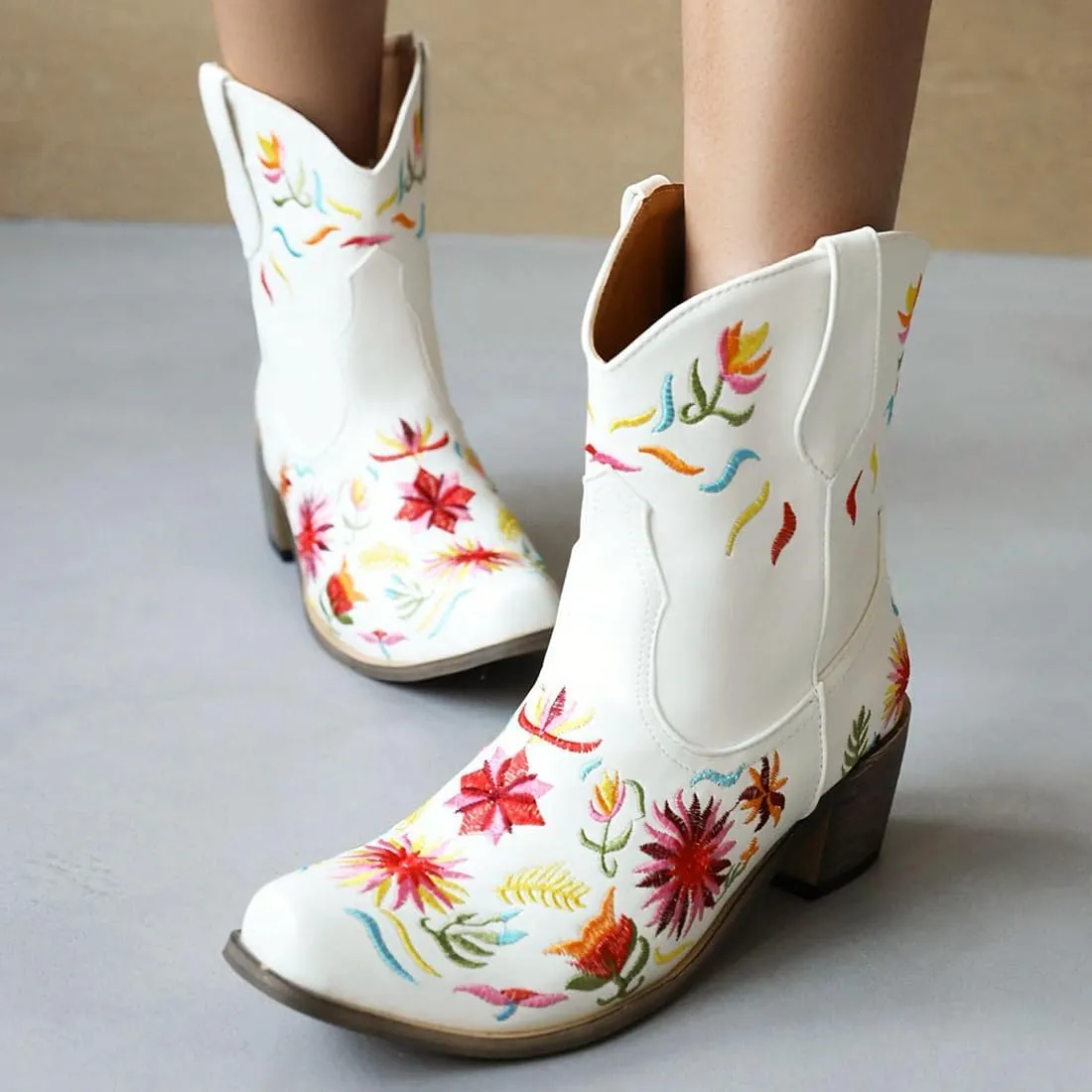 SACFOF Women's Ankle Boots Retro Mid Calf Square Toe Chunky Mid Heel Embroidered Western Cowgirl Cowboy Boots