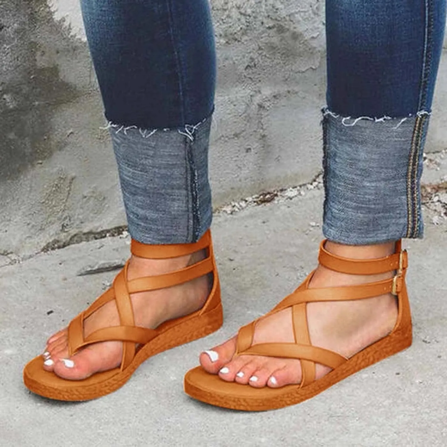 Sandals Women Gladiator Flat Strappy Sandal Dressy Summer Thong Cross Straps Zipper Open Toe Flip Flops Boho Comfortable Ladies Casual Beach Shoes