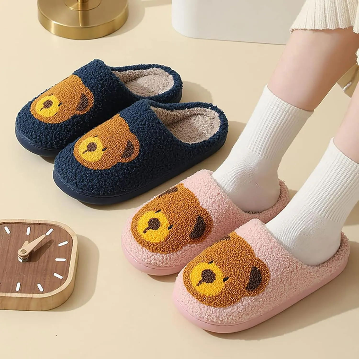 Women's Men's Cute Frog Slippers Fuzzy Memory Foam Kawaii Cartoon Animal Slippers Winter Warm Fluffy Shoes